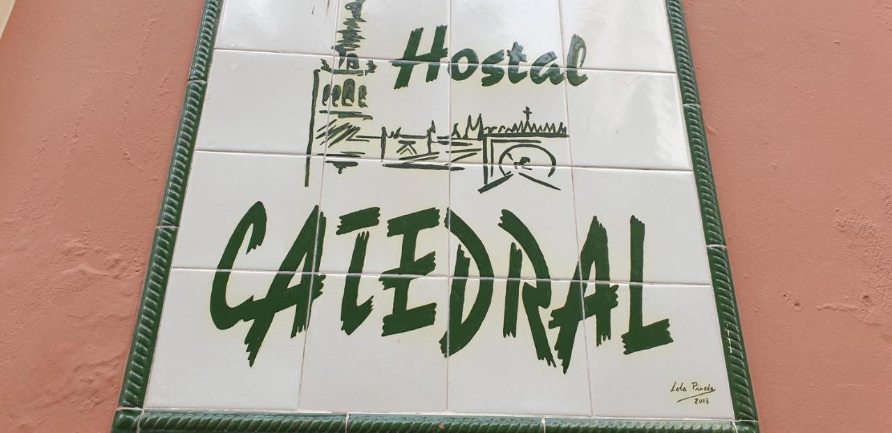 Hotel Pension Catedral Sevilla Exterior foto